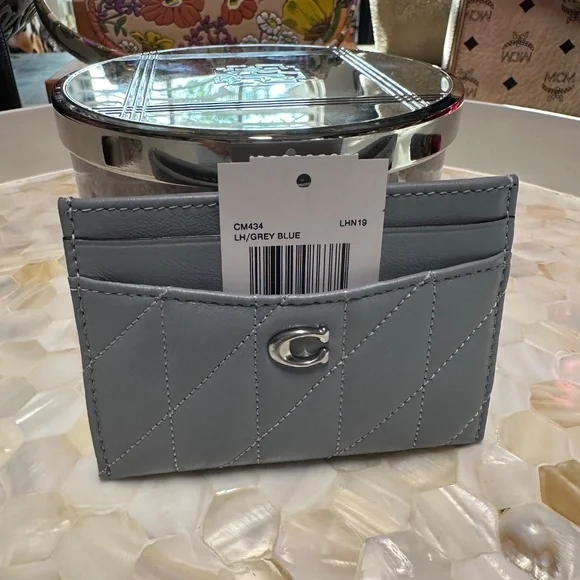Coach quilted card case gray/blue so nice! - Picture 6 of 6